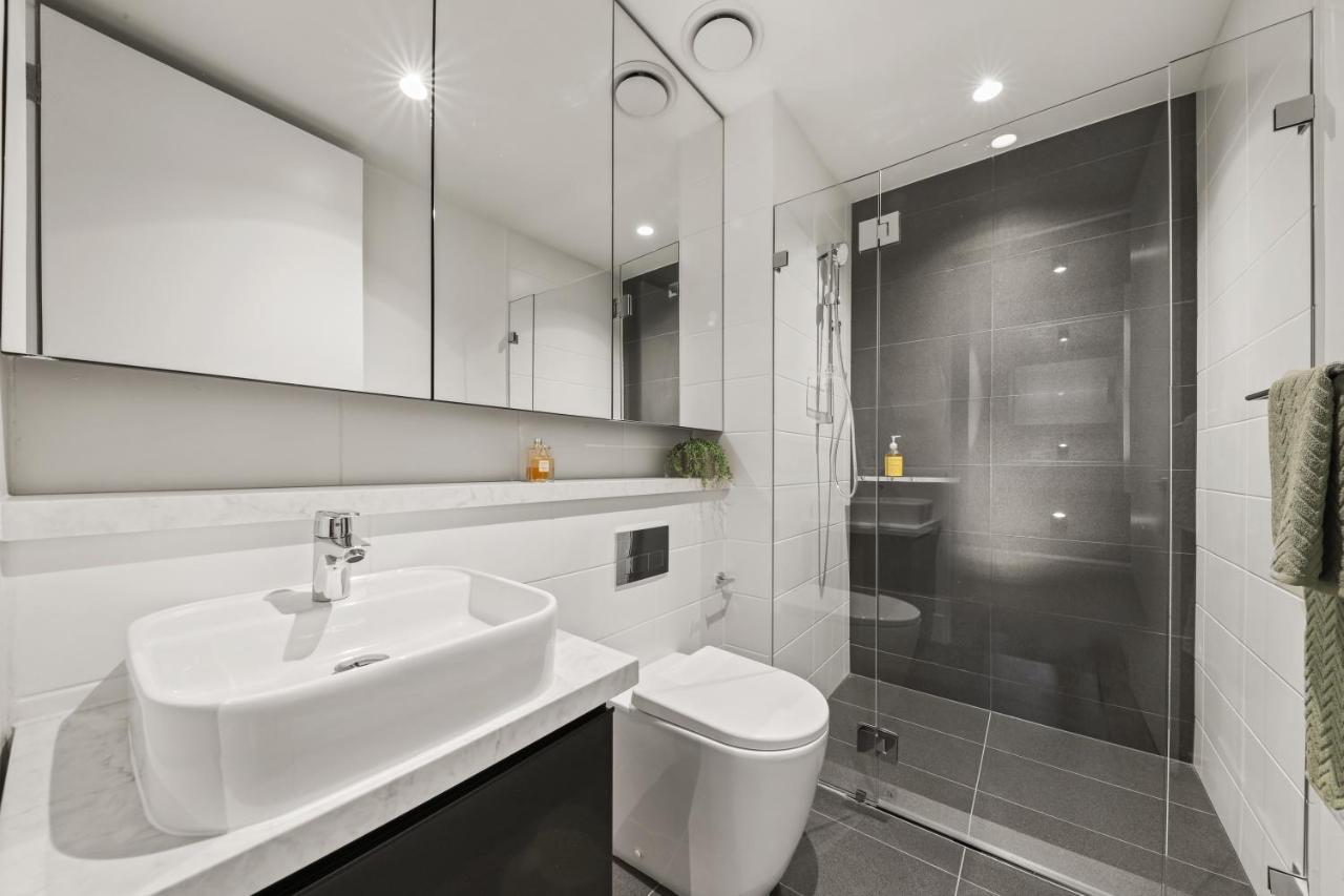 Rambla At Solarino House Aparthotel Melbourne Luaran gambar